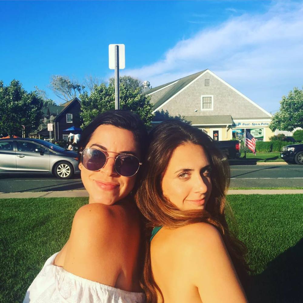 Meet your Posher, Danielle